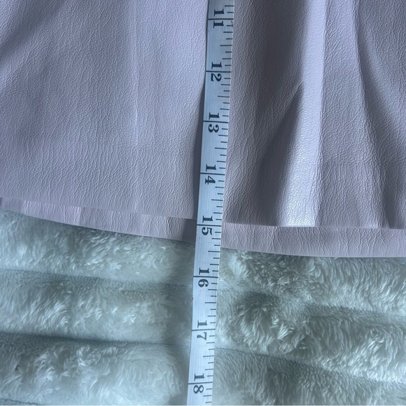 Sunday Best By Aritzia Womens US0 Baby Pink Faux Leather Mini Skirt - Picture 3 of 8